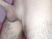 Chico con Verga de 20cm se Masturba solo en su Cuarto 