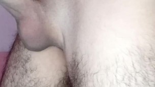 Chico con Verga de 20cm se Masturba solo en su Cuarto 