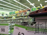 забыла надеть лифчик в магазин прозрачный топ