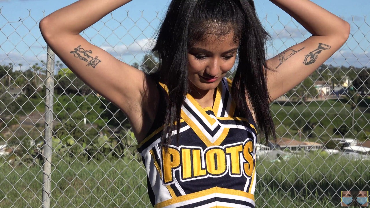 4K CHEERLEADER ARMPITS *real life cheerleader* - RedTube