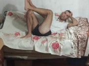 I listen to the radio before dinner. 10/16