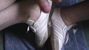 Doublecum on Grls Adidas Samba