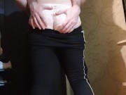 Меня трахнул сосед, пока муж смотрел телевизор. 3/16