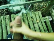 Ci siamo arrapati durante un'escursione e lei ha finito per farmi un pompino all'aperto nel bosco, p 14/16