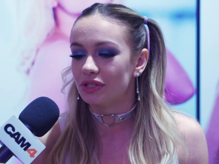 TIK TOK OR INSTAGRAM?! AVN 2020 | CAM4 Radio