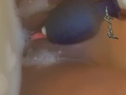 I love Playing with my pussy 