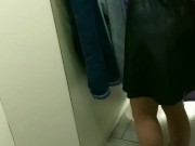 Школьница в сексуальном белье примеряет наряды перед 1 сентября. примерочной 10/16