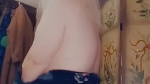 Thick white girl ass!