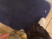 Peeing is n a bottle - Screenshot 10 of 16 - HD