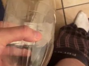 Peeing is n a bottle - Screenshot 3 of 16 - Peeing