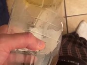 Peeing is n a bottle - Screenshot 7 of 16 - HD