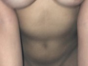 Ela sentou em mim até eu encher ela de porra