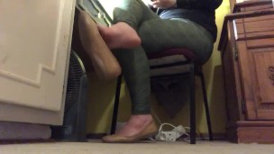 Sexy Candid shoeplay in flats