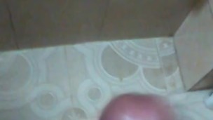  se la corre hasta botar leche 