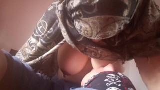 Sucking pakistani milfs huge tits - Бесплатное секс видео - RedTube