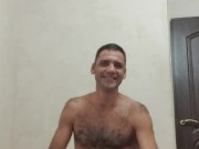 Again, the music makes me dance. 1/16