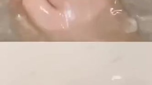 Quick Foot Play in Bath
