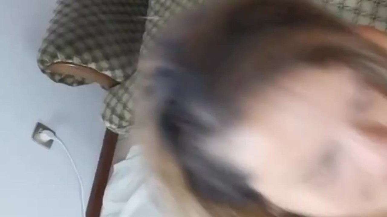 Sloppy gagging crying Bj Barefoot shortcut - RedTube