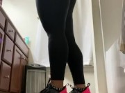 Help get this big phat round ass in these pants