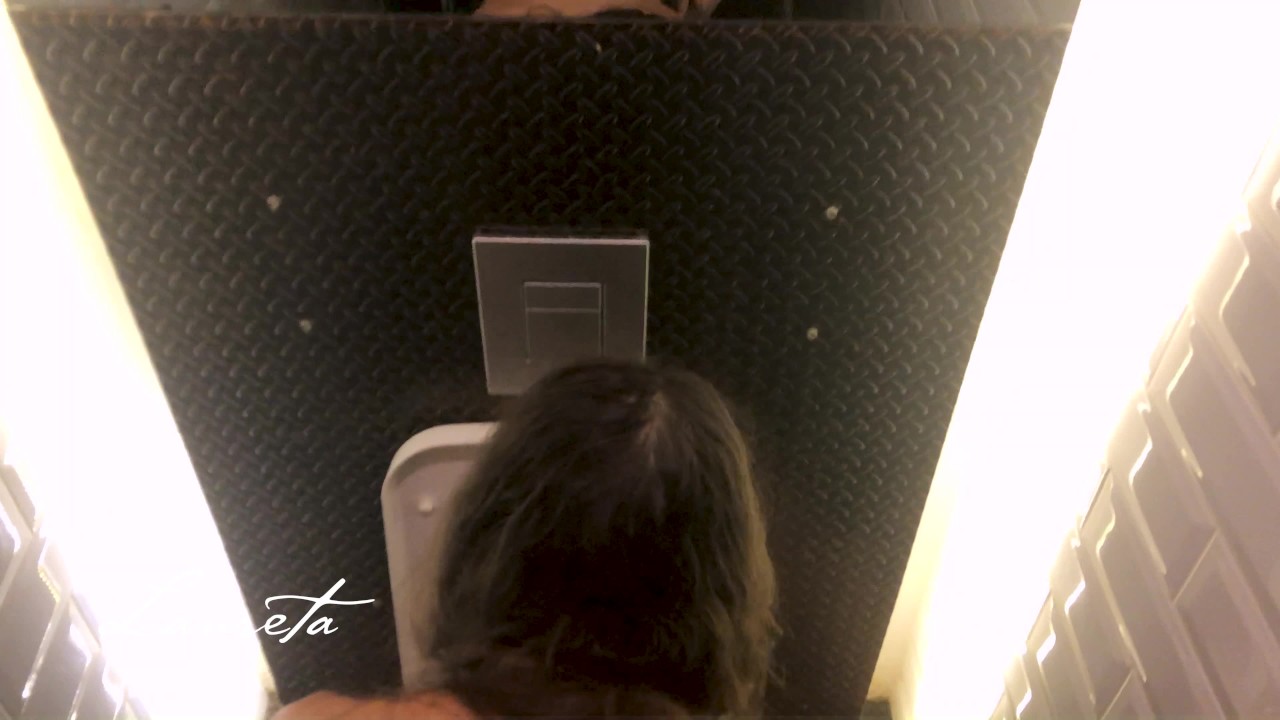 私は公衆トイレでランダムな女の子をフックアップ-アップスカートクイックファック（ランレタ） - Free Sex Video - RedTube