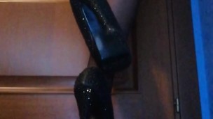 Che sensuali questi piedini! Fanno venire voglia di sborrare!