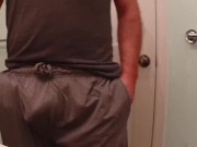 Shaving and Stroking - Screenshot 1 of 16 - HD