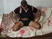 Eating a delicious apple is a pleasant activity. 14/16