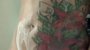 Big tits and nice ass in the shower