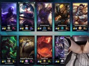 I'M BACK! Gamer Girl playing naked in bed League of Legends #20 Luna 2/16