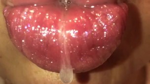 Glitter Lips Teaser 