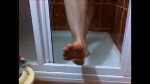 Master Sweetblueyes Feet Fetish Play in the Shower