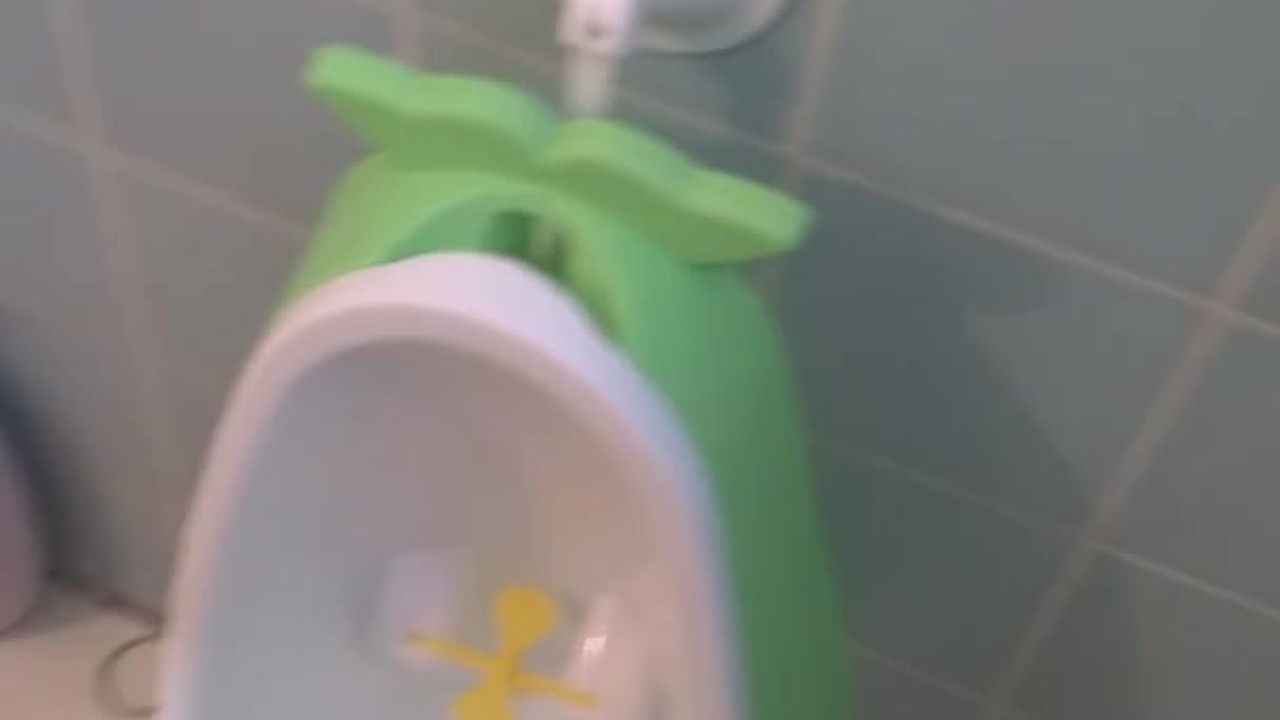 Urine Fetish Princess Potty Training Boy Urinal Toy Aim Play!: Girl Stands to Pee Foamy Yellow - RedTube