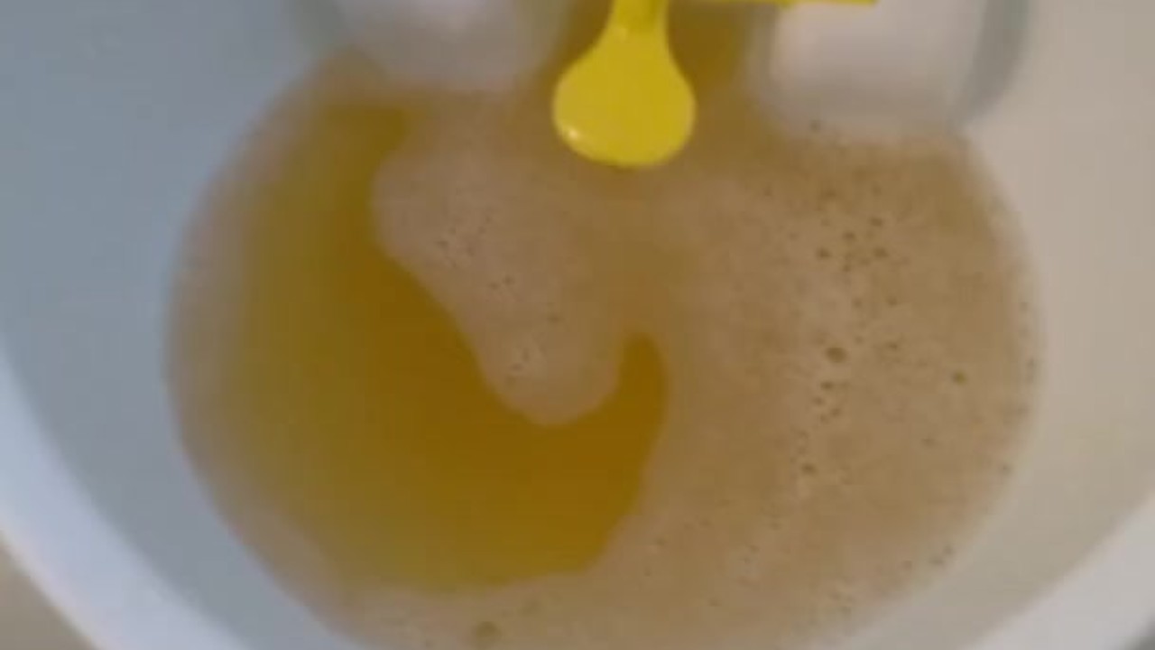 Urine Fetish Princess Potty Training Boy Urinal Toy Aim Play!: Girl Stands to Pee Foamy Yellow - RedTube