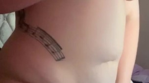 BBW TEEN TRIES OUT HER NEW VIBRATOR!