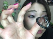 A cute Japanese sex toy shop clerk introduces the latest Japanese condoms 7/16