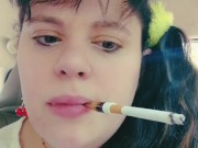 Smokin' Hott! - Screenshot 3 of 16 - Cigarette