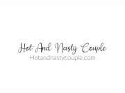 je me caresse avec le corps plein d'huile 4/16