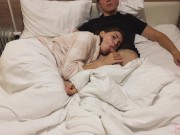 Красотка делает расслабляющий домашний минет во время просмотра фильма - Screenshot 8 of 16 - Russian Teen