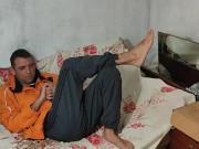 One evening I listen to the radio and taste an apple. 2/16