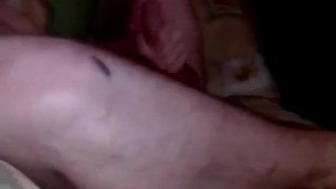 Артем дрочит член сам себе ногами self suck autofellatio self footjob 2015