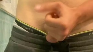 Cumshot Explosion while peeing 