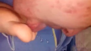 Артем лижет ноги сам себе self suck autofellatio self footjob