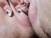 Peeing  - Screenshot 10 of 16 - MILF
