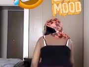 Wanna see me naked ??!?