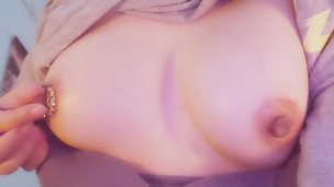 ニップルリングをつけてむらむら乳首いじりオナニー