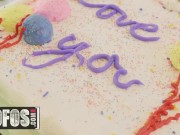 Mofos - Cute Girl Desiree Dulce Bounce On Xander's Big Cock And Gets Creampied 1/16