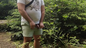 Huzzbearz bear pissing in the woods