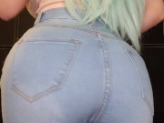juicy ass tries to fit into jeans