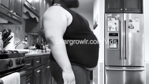 Loud Beer Chugs (Preview)