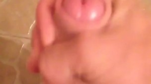 Una paja en el baño..